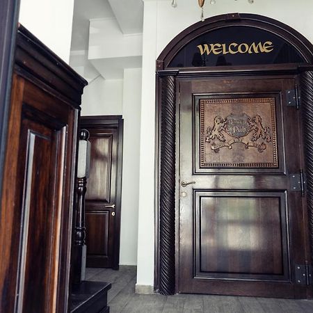 London Apartments Vaslui Ngoại thất bức ảnh