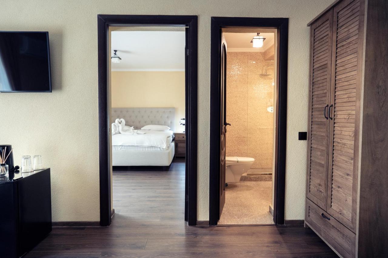 London Apartments Vaslui Ngoại thất bức ảnh