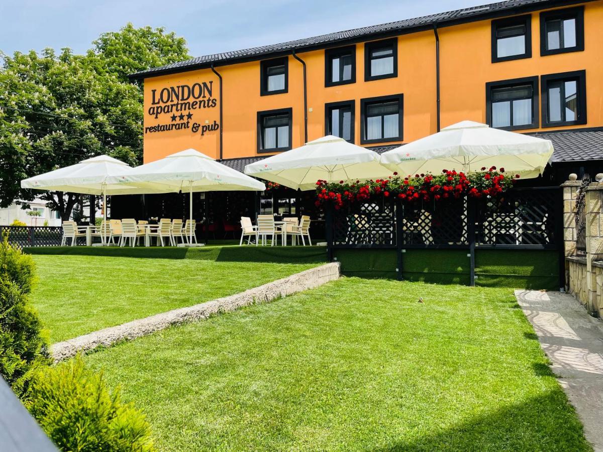 London Apartments Vaslui Ngoại thất bức ảnh